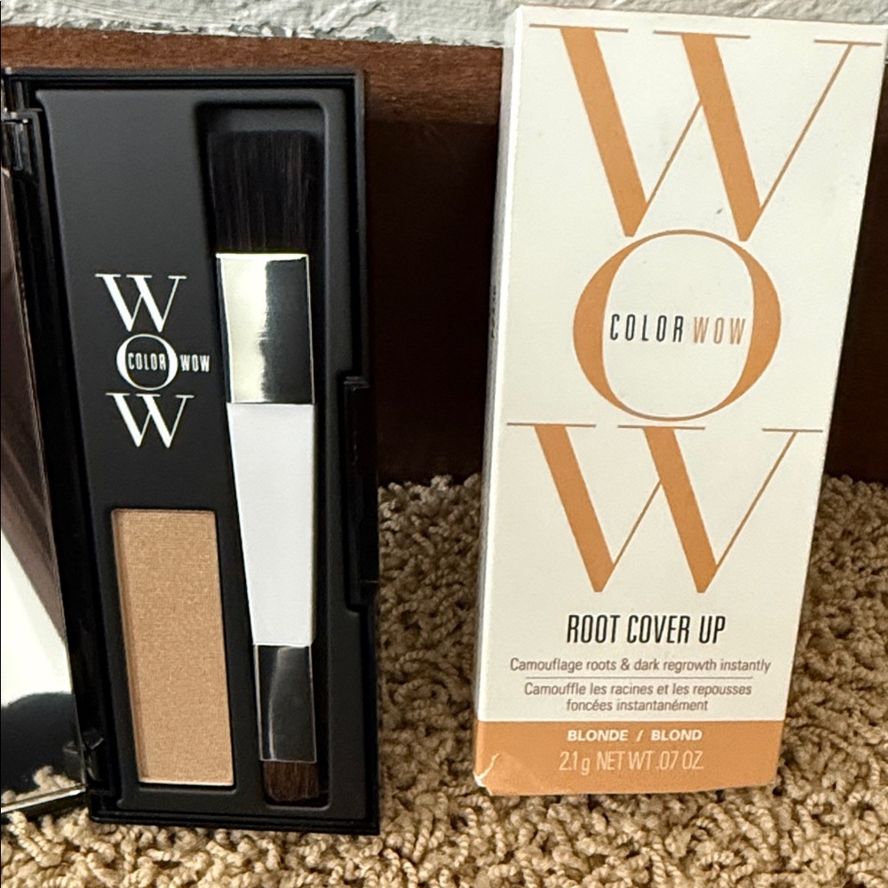 Color Wow-  root cover up in blonde.